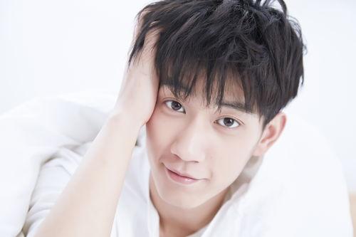 王子奇恋情爆料最新视频,甜蜜互动引网友热议 第3张 王子奇恋情爆料最新视频,甜蜜互动引网友热议 第3张